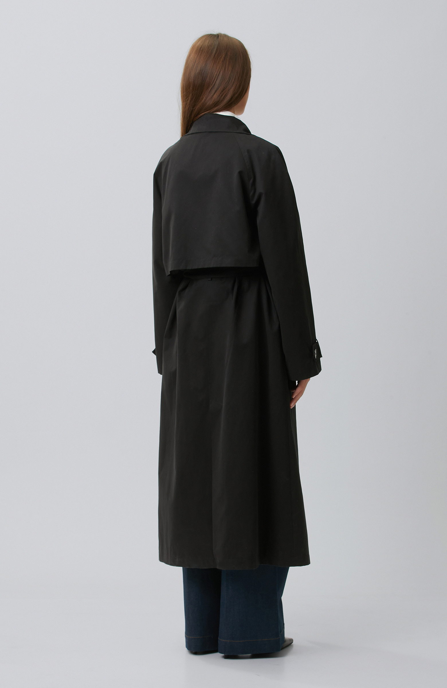 Siyah Dik Yaka Pardösü