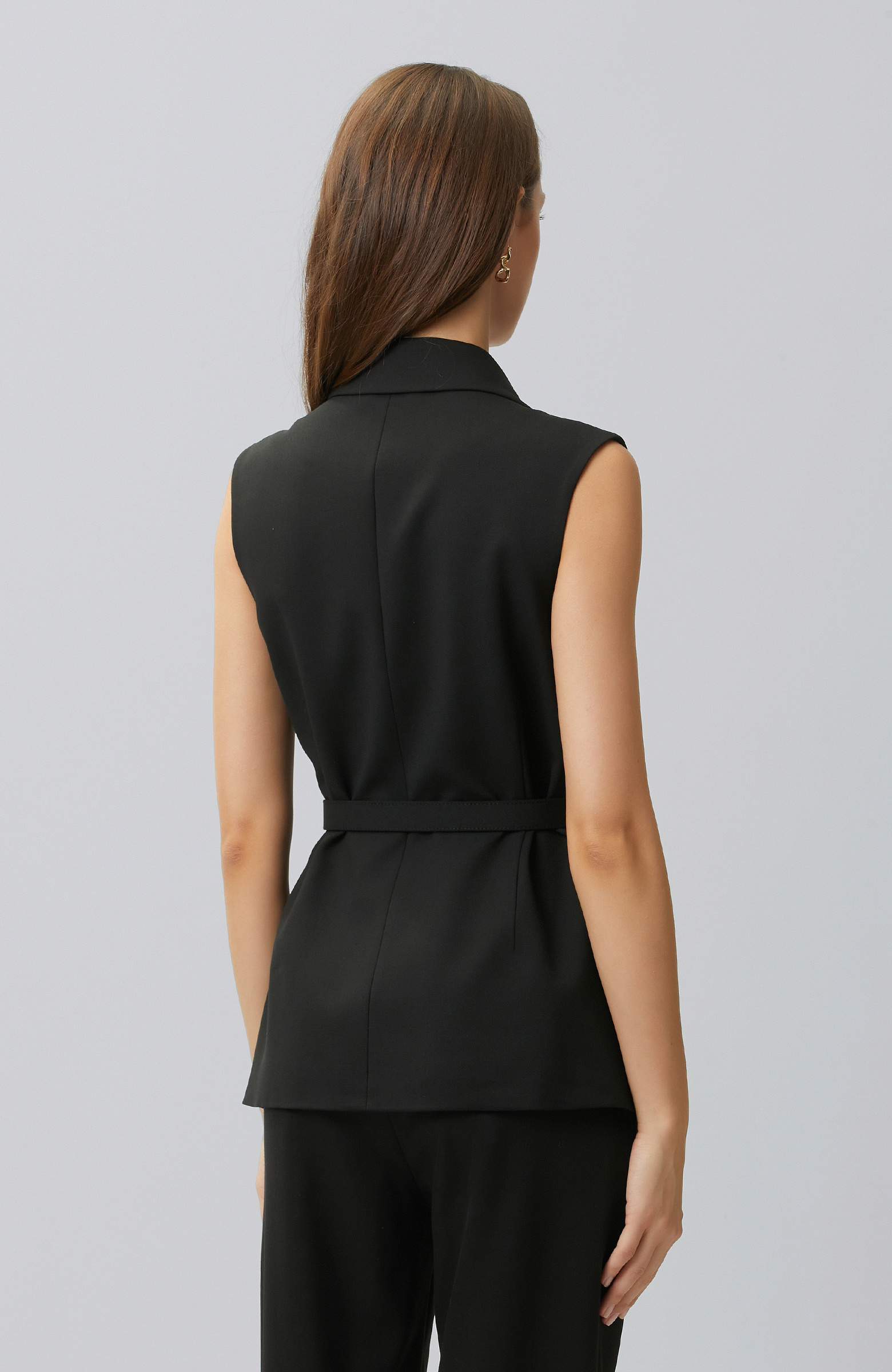 Black Belt Detailed Vest