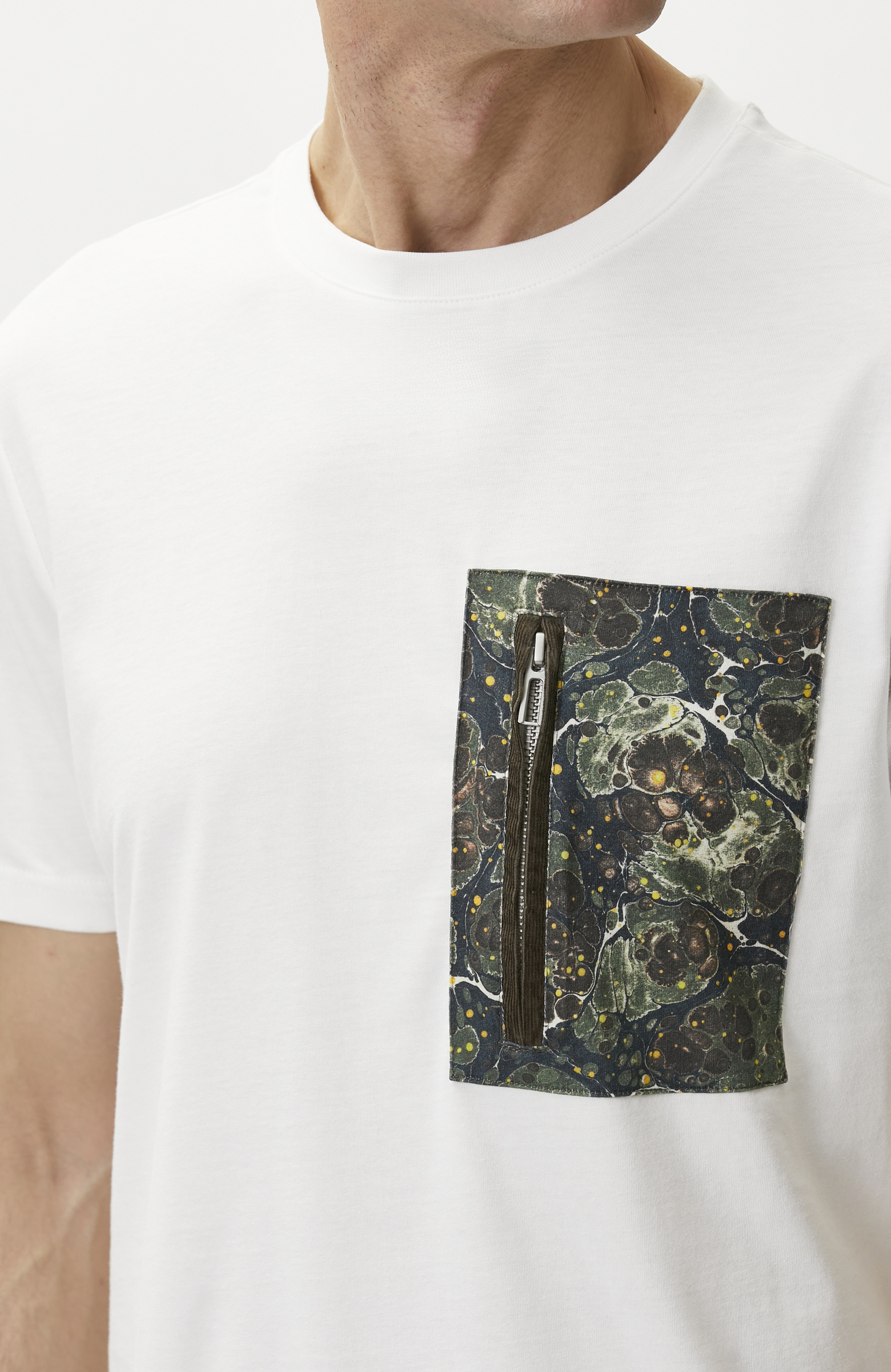 Beyaz Ebru Desenli T-shirt