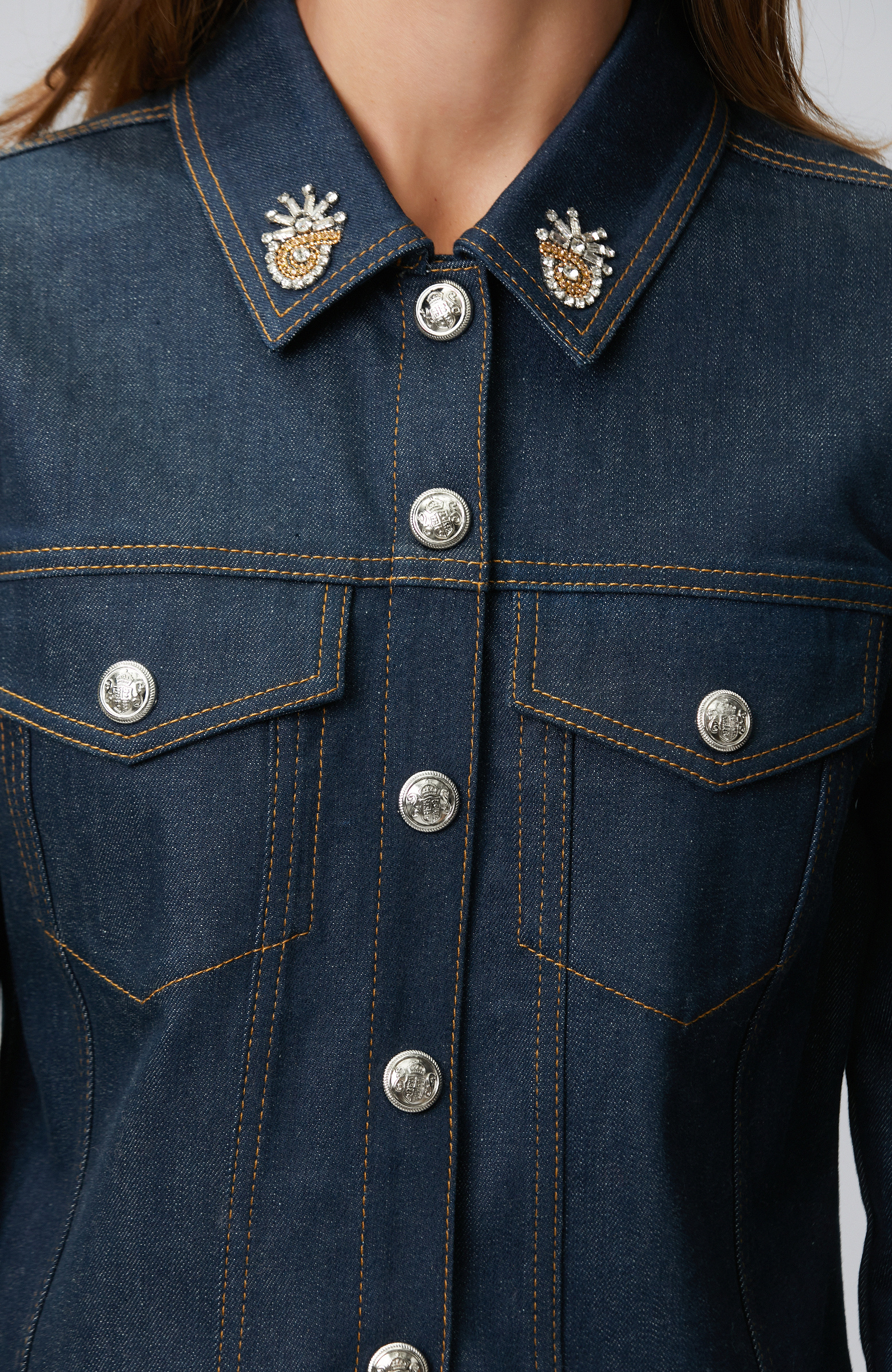 Koyu Indigo Mavi Yaka Aksesuarlı Denim Mont