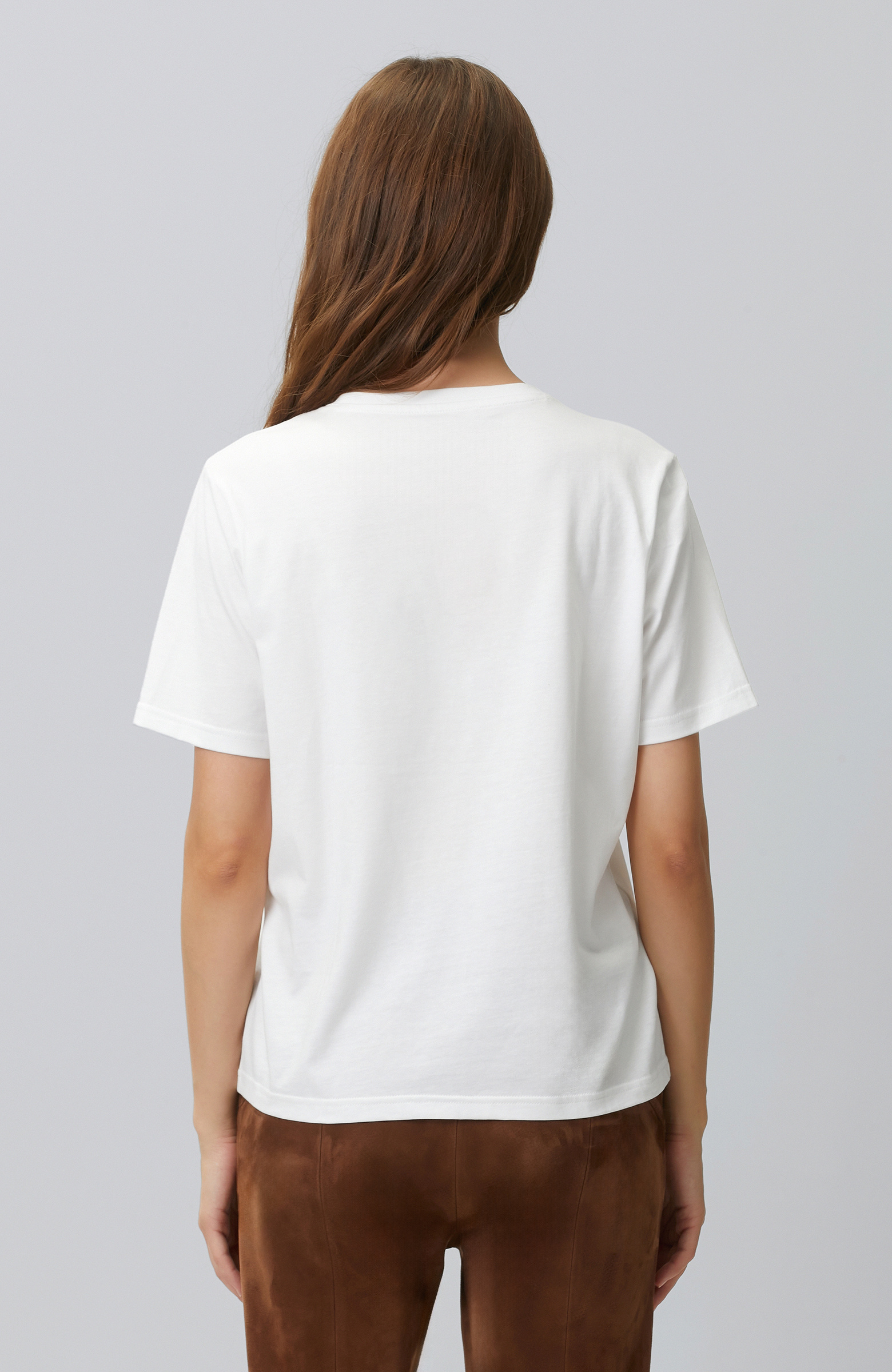 Kırık Beyaz Aplike Aksesuarlı T-shirt